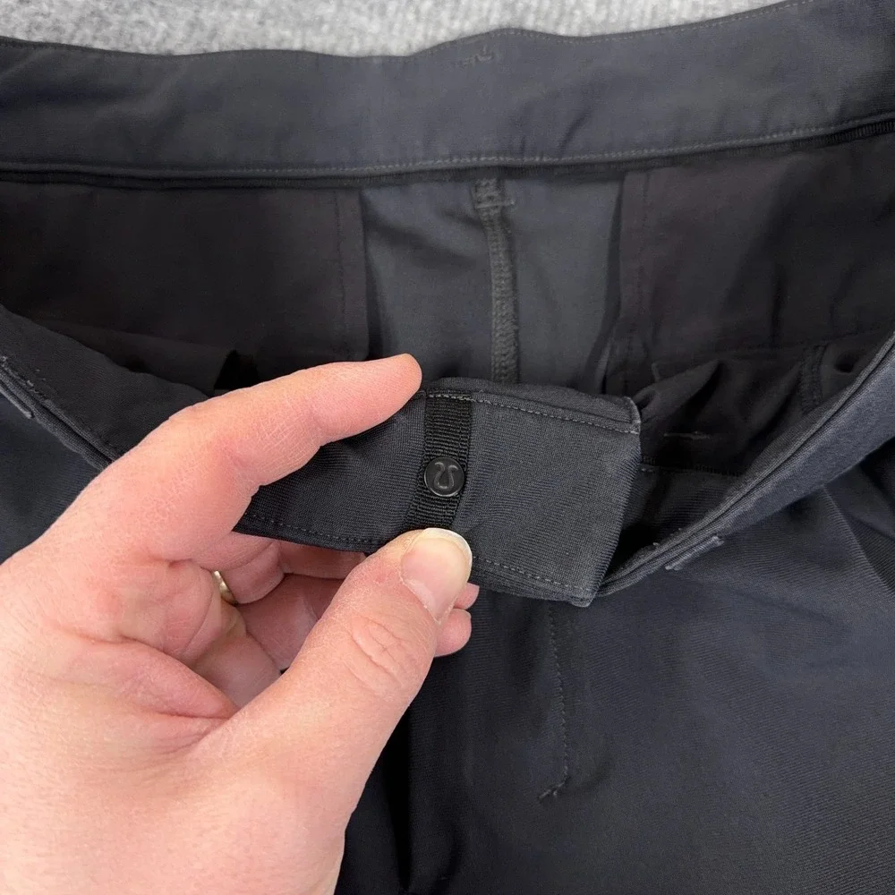 Lululemon‎ Commission Pant Slim Men 33x28 Dark Gray Chino Golf Stretch *READ*